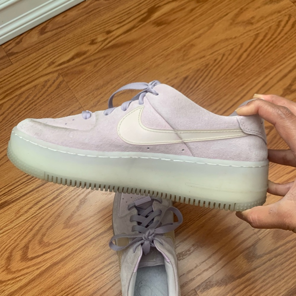 Nike sage low lavender suede platform sneakers